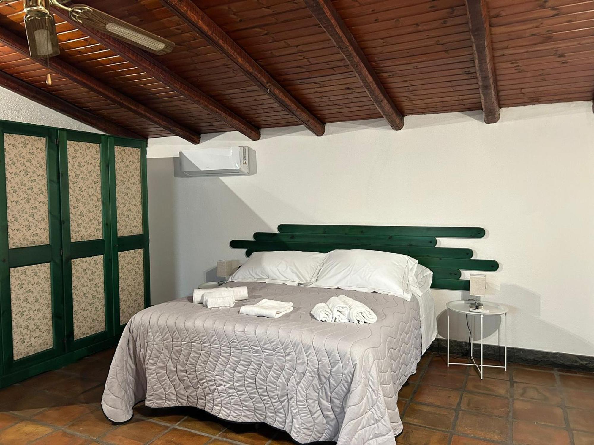 Li Cuti Apartments Catania Luaran gambar