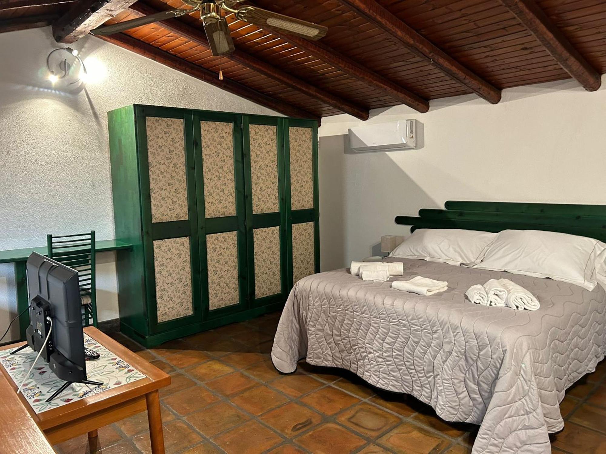 Li Cuti Apartments Catania Luaran gambar